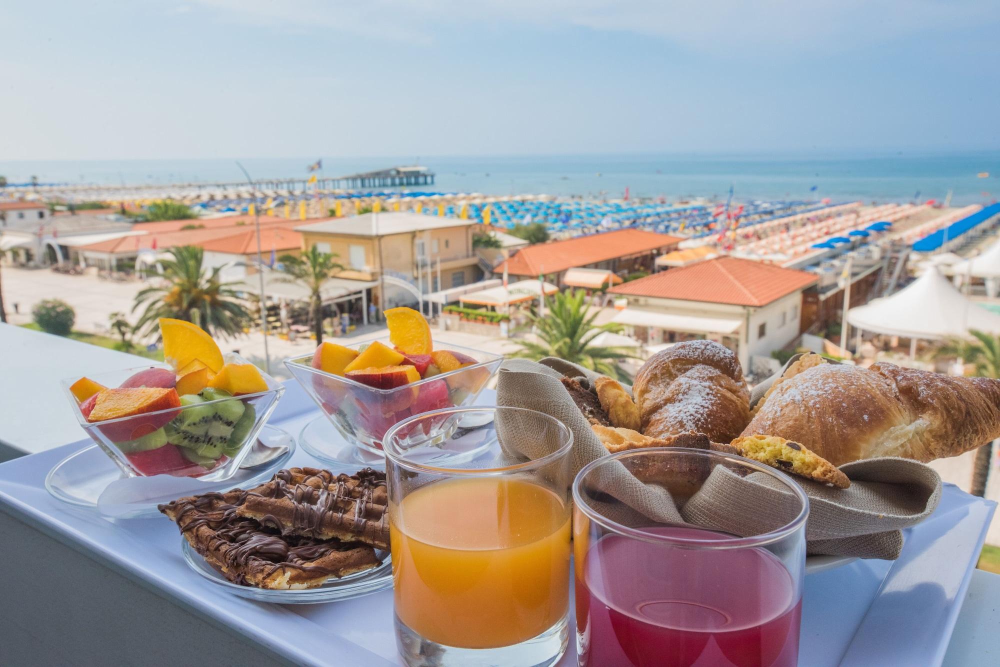 Giulia 3* Lido di Camaiore